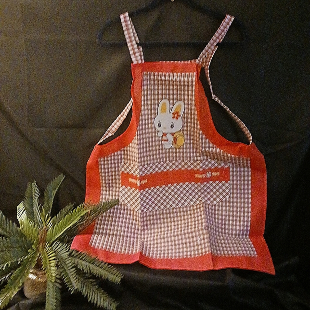 NWT Waterproof Kids Cooking/ Baking /Art  Cartoon Apron with pockets